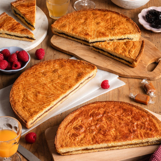 Gâteau breton fourré aux pruneaux | De Chandeau